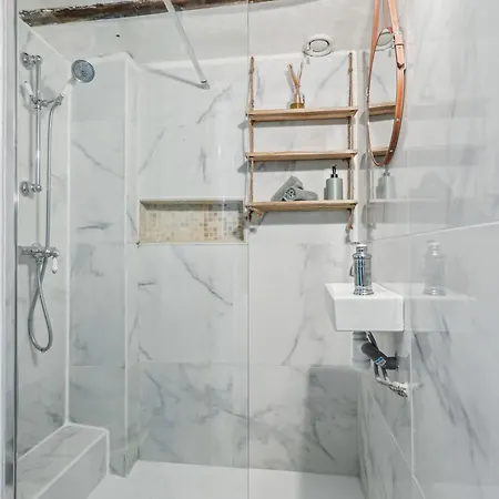 Apartment Serenty - Chic 1br Steps From The Louvre & Palais Royal & Opera